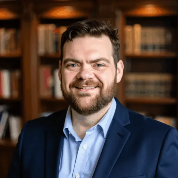 headshot of phil morton