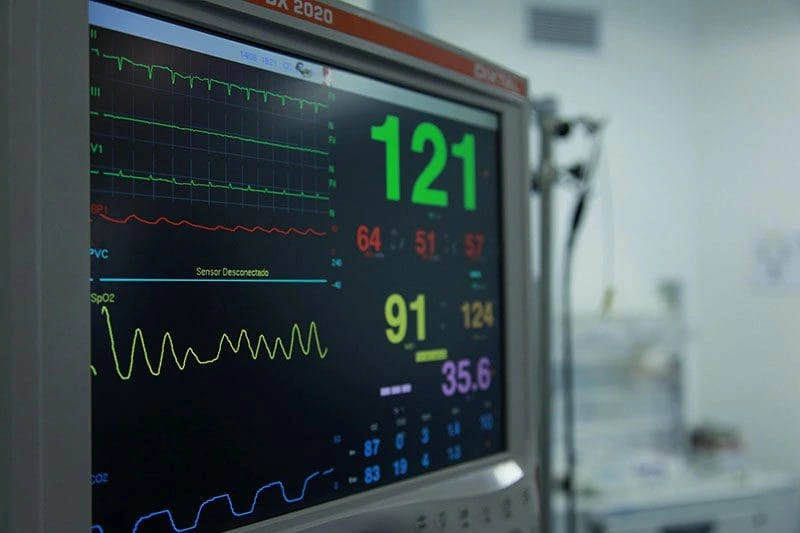 monitor with vitals